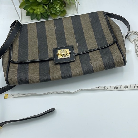 AUTHENTIC Fendi crossbody - Picture 10 of 12